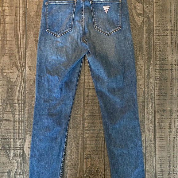 Guess Jeans - Picture 3 of 5